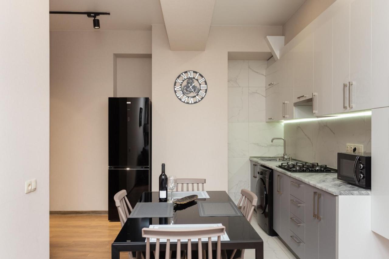 Saburtalo Apartment Tbilisi Bagian luar foto